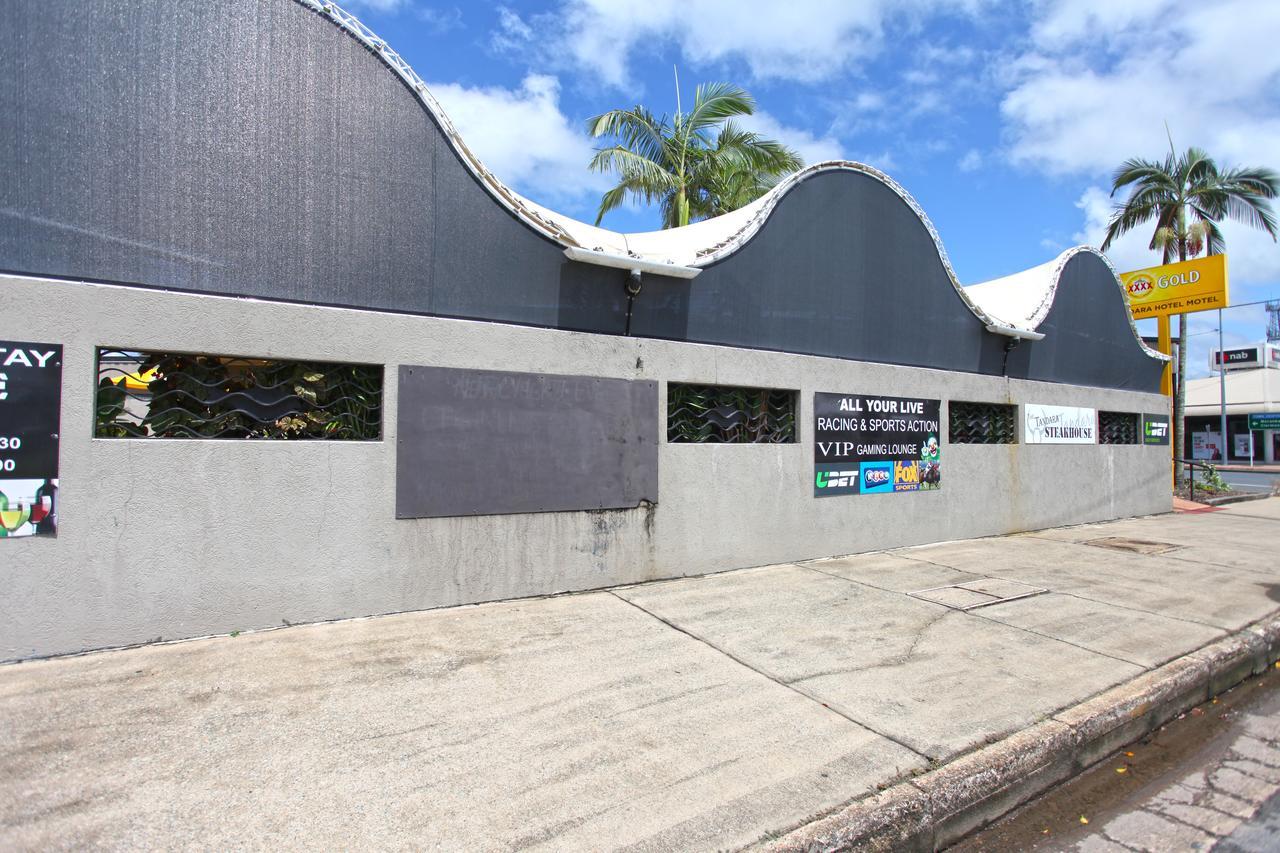 Tandara Hotel Motel Sarina Exterior photo